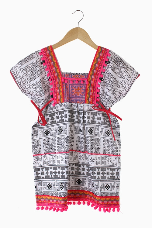 ETHNIC NATIVE EMBROIDERY TUNIC TOP 리가먼트